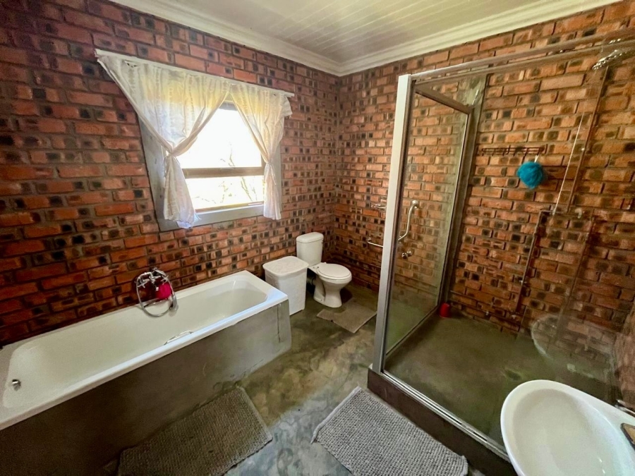 6 Bedroom Property for Sale in Maselspoort Free State